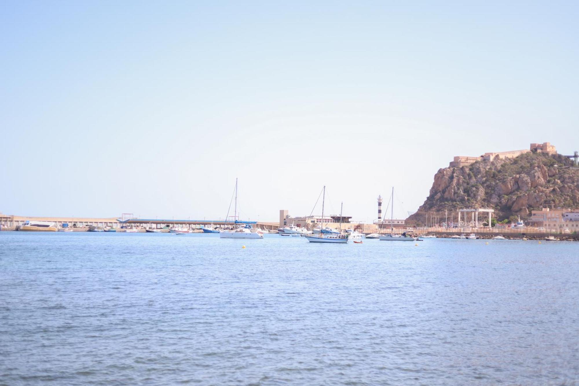 Apartamentos Luna De Aguilas Bagian luar foto